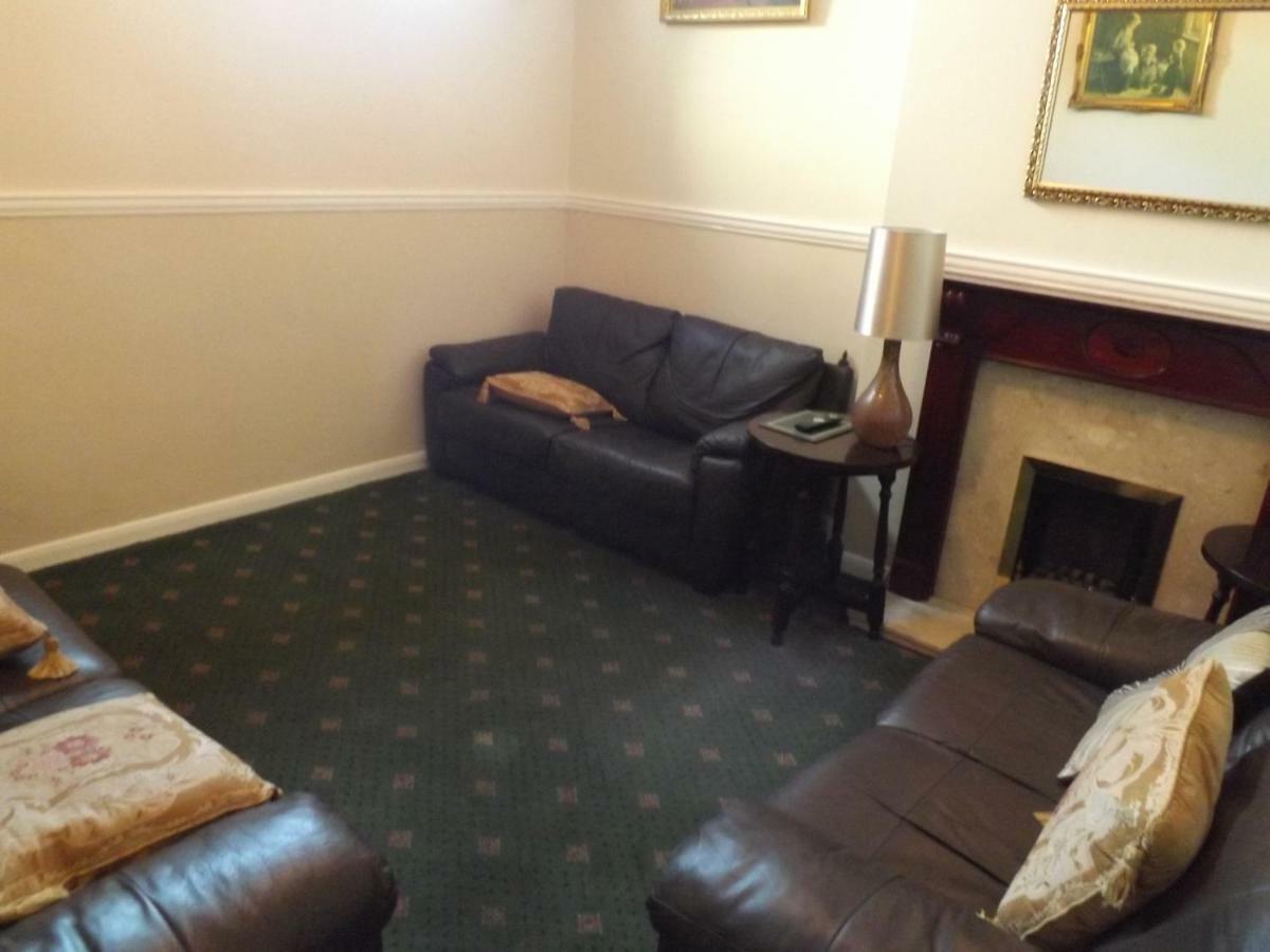 Отель Ashleigh House Ковентри Экстерьер фото